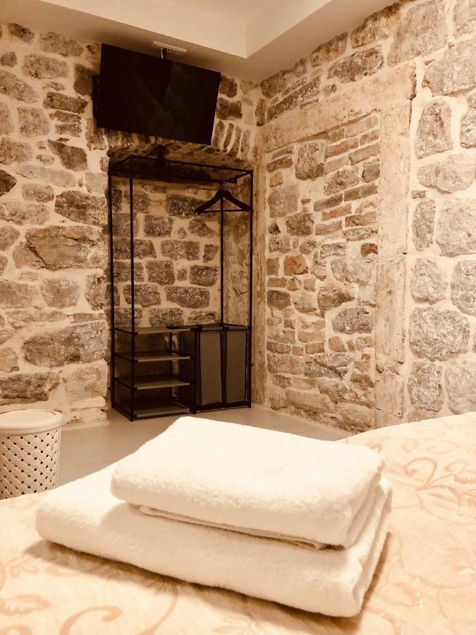 Guesthouse Giraffe Donja Lastva Exterior foto