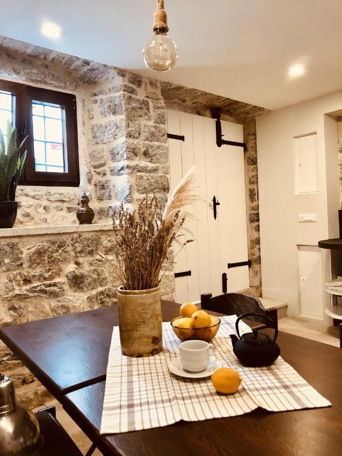 Guesthouse Giraffe Donja Lastva Exterior foto